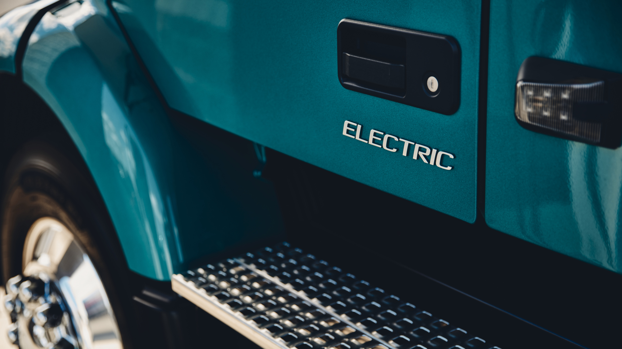 Volvo VNR EV Electric