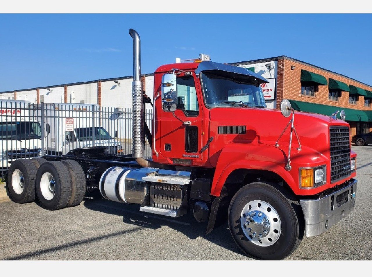 Mack Trucks Inventory - 1001428 04 2 - 75