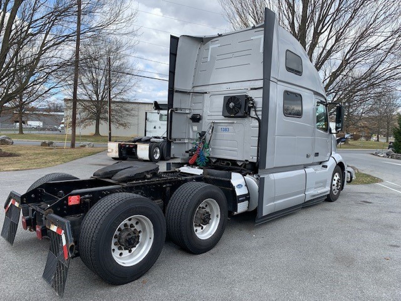 Used Truck Inventory - 1001733 05 - 102