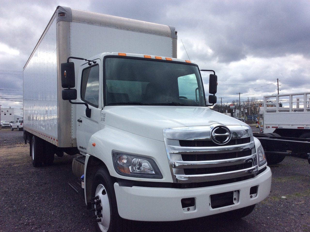 Used Truck Inventory - 1001836 02 2 - 122