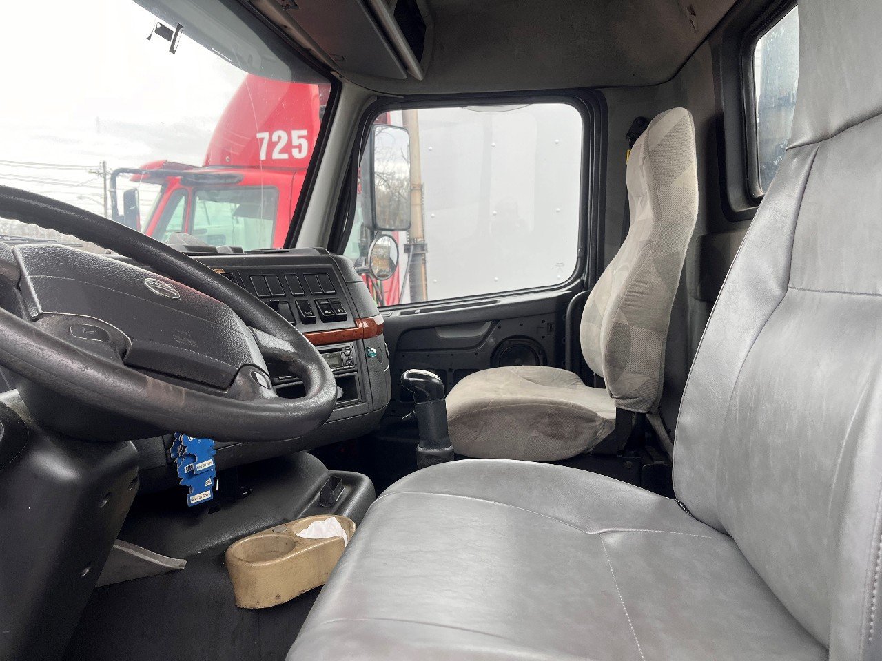 Volvo Trucks Inventory - 1001846 04 - 29