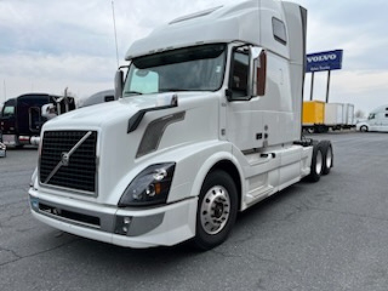 Volvo Trucks Inventory - 1001885 01 - 47