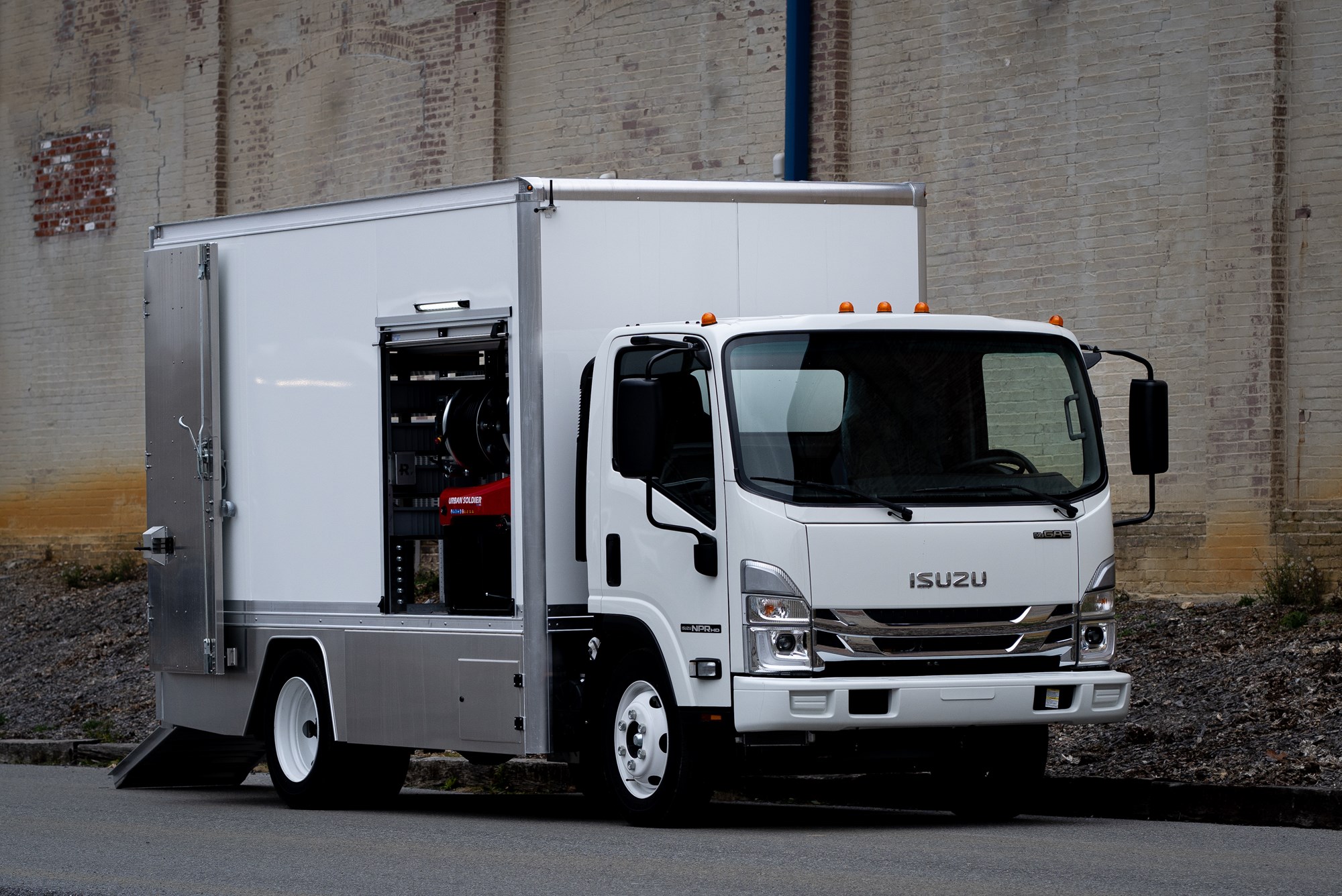 Isuzu Trucks Inventory - 1001987 01 1 - 26