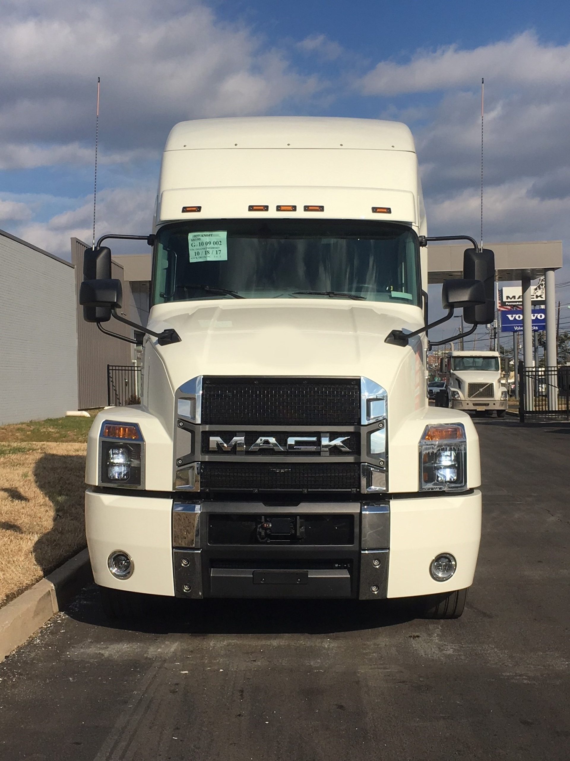 Mack Trucks Inventory - 1002126 02 scaled - 6