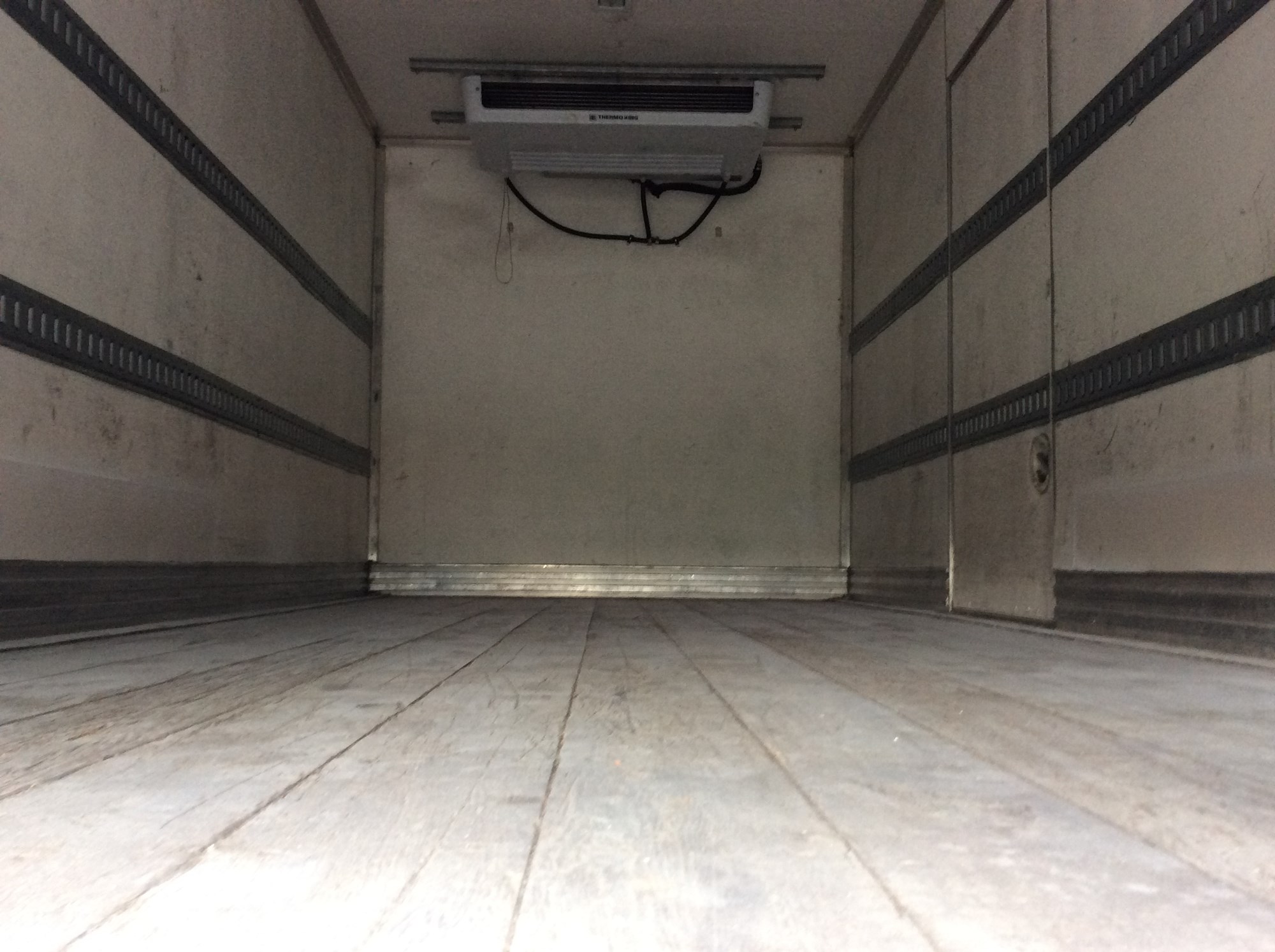 2018 HINO 268A - image 5 of 6
