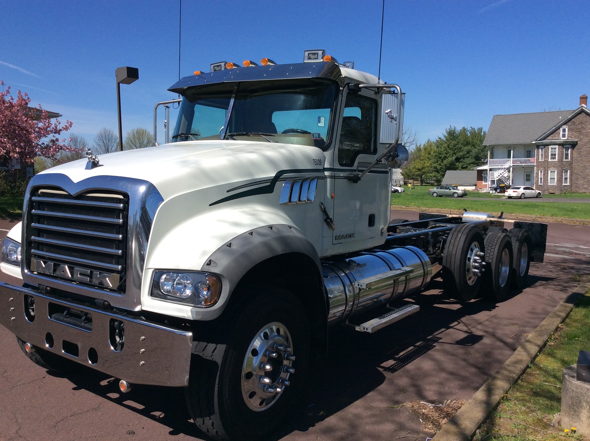 Used Truck Inventory - 1004201 01 - 40