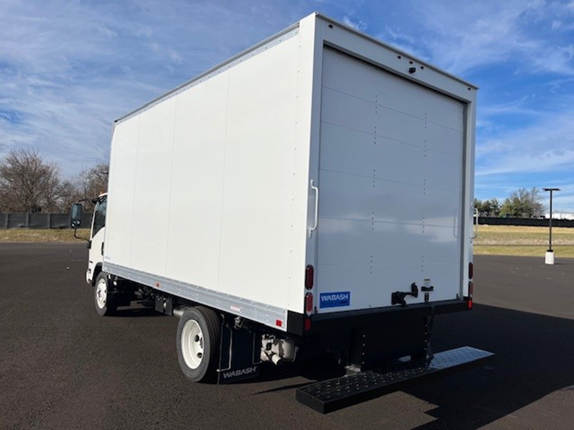 2025 ISUZU NPR HD GAS - image 2 of 5