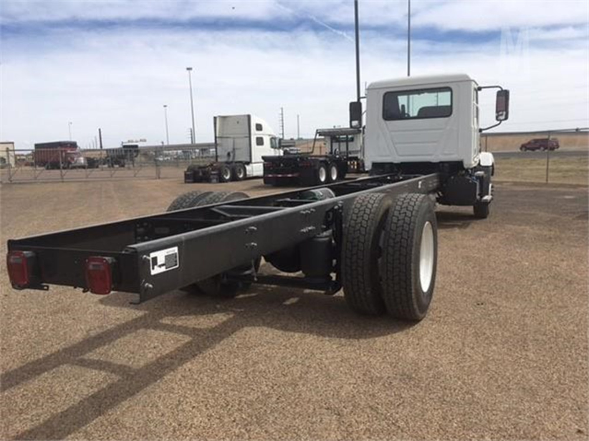 2026 MACK MD642 - image 2 of 2
