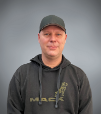 Daryl Walter-524-WMilton-BodyShopMgr WEB
