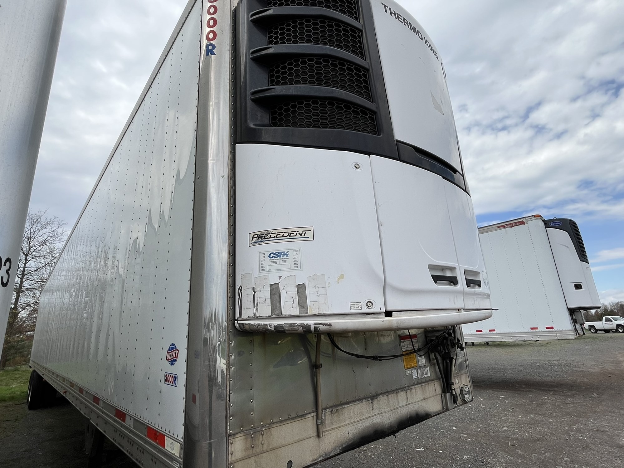 2016 UTILITY 3000R - image 2 of 6