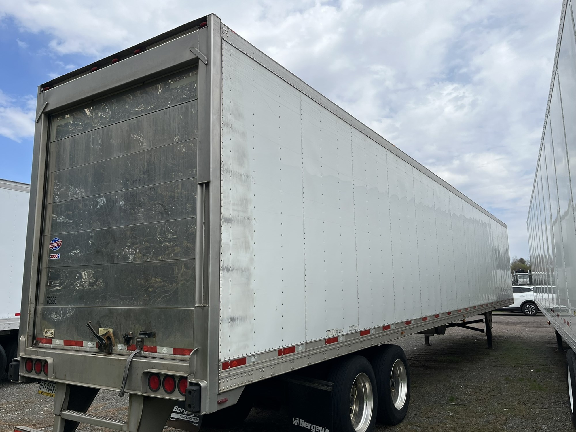 2016 UTILITY 3000R - image 3 of 6