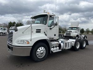 2018 MACK CXU613 1000496-01