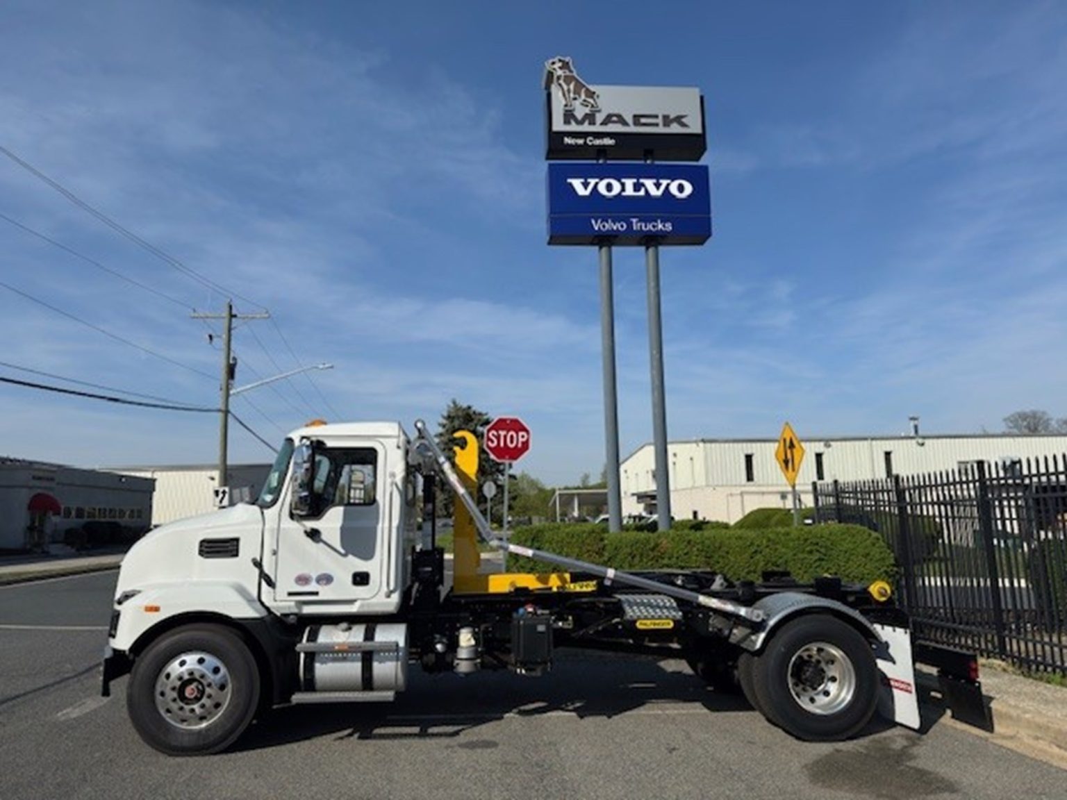 2025 MACK MD742 - Bergey's Truck Centers: Medium & Heavy Duty ...