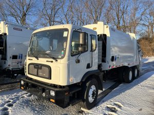 2025 Autocar ACMD64 1067213-01