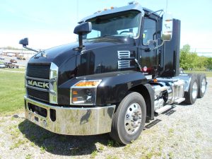 2025 Mack Anthem 1074298-01
