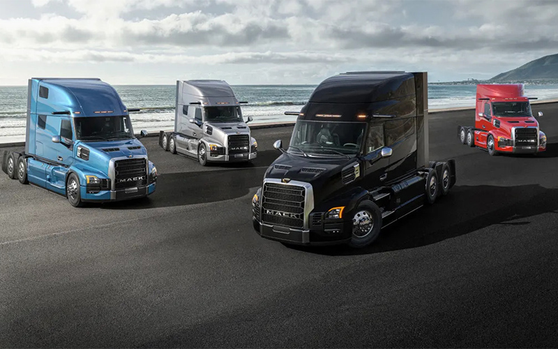 Mack Pioneer - image 1 of 6