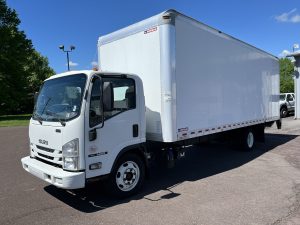 2018 ISUZU NRR REG CAB 1024712-01