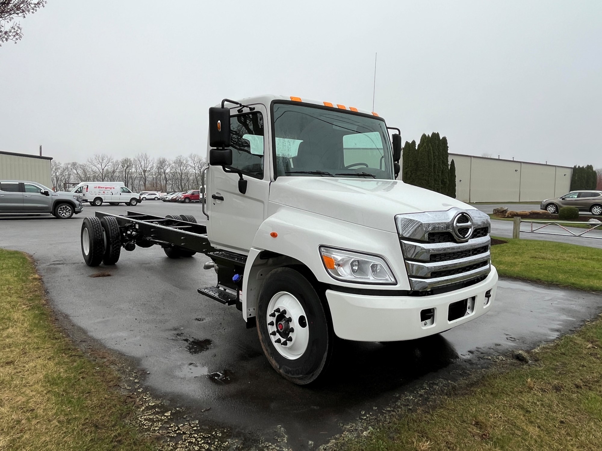 2026 HINO L6 - image 2 of 6