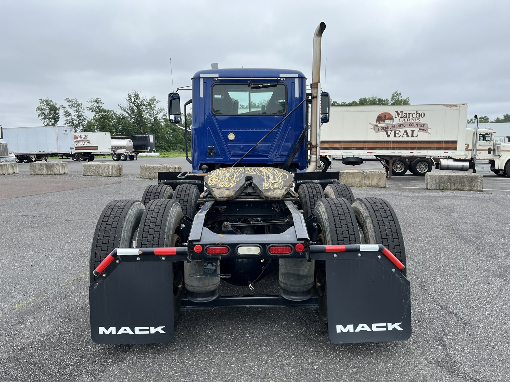 2019 MACK PI64T - image 5 of 6