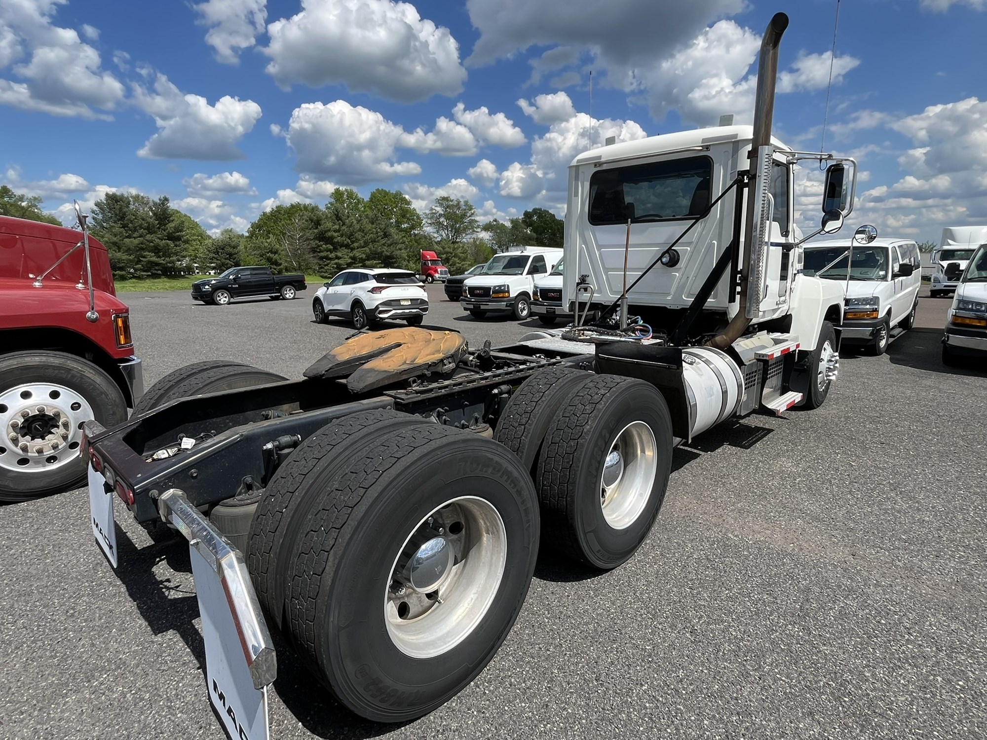 2018 MACK CHU613 - image 4 of 6