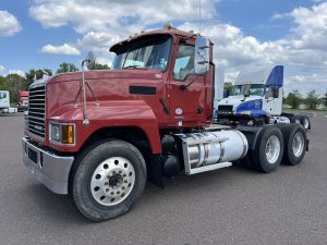 2019 MACK PI64T 1001014-01