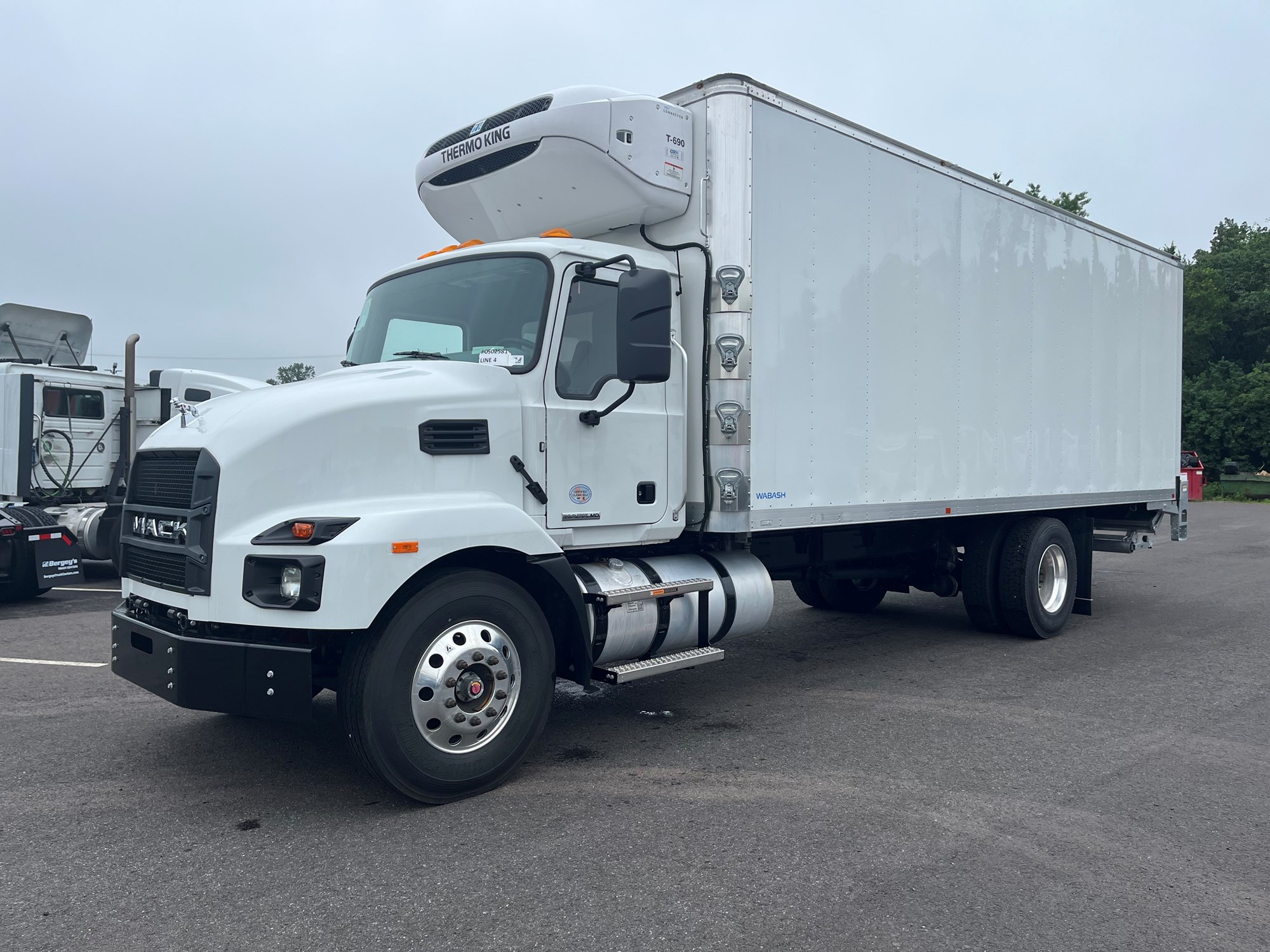 2024 MACK MD7 - image 1 of 5