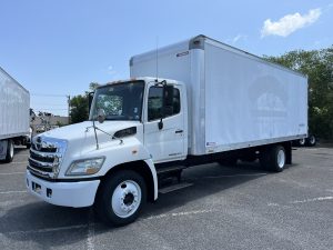 2012 HINO 268 1039063-01