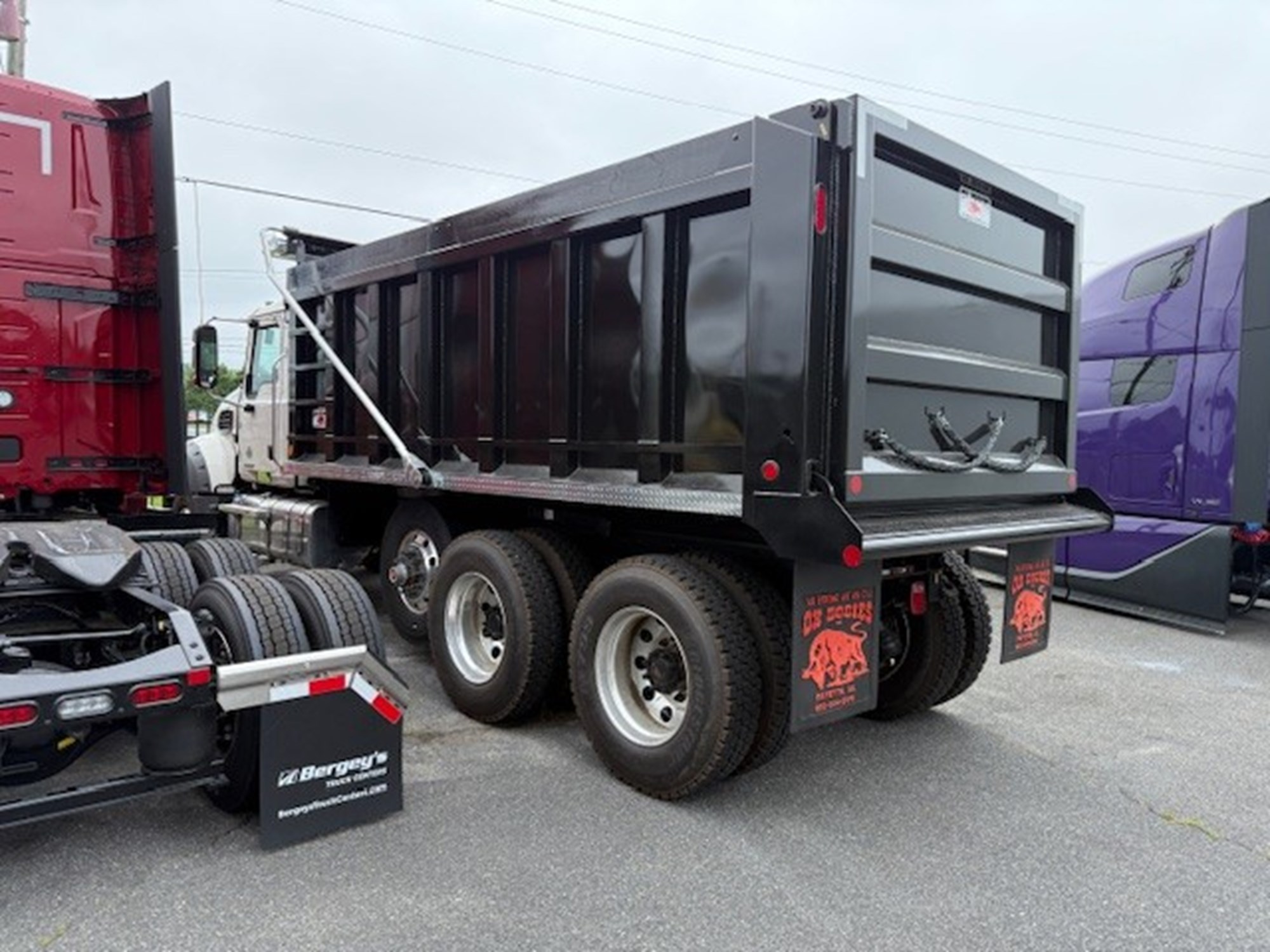 2025 Mack Granite - image 3 of 4