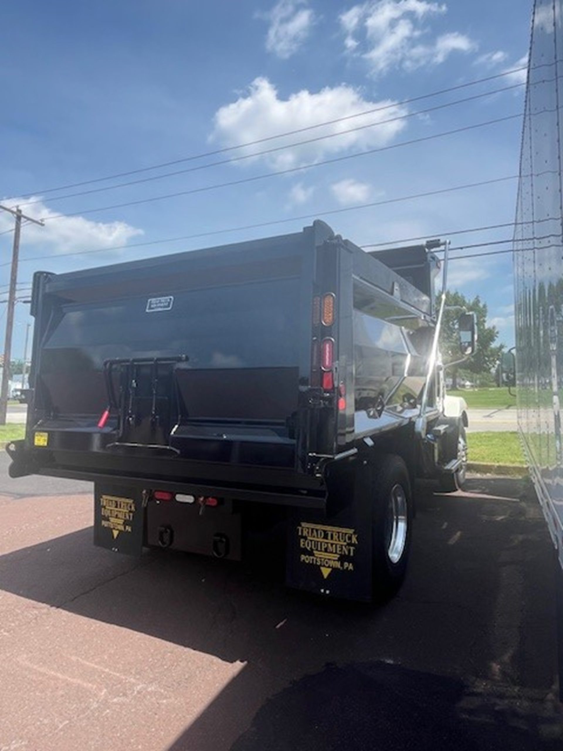2026 MACK MD742 - image 3 of 5