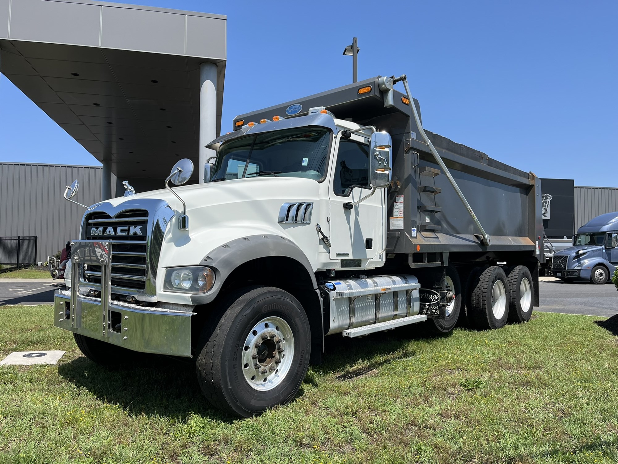 2021 MACK GRANITE - image 1 of 6