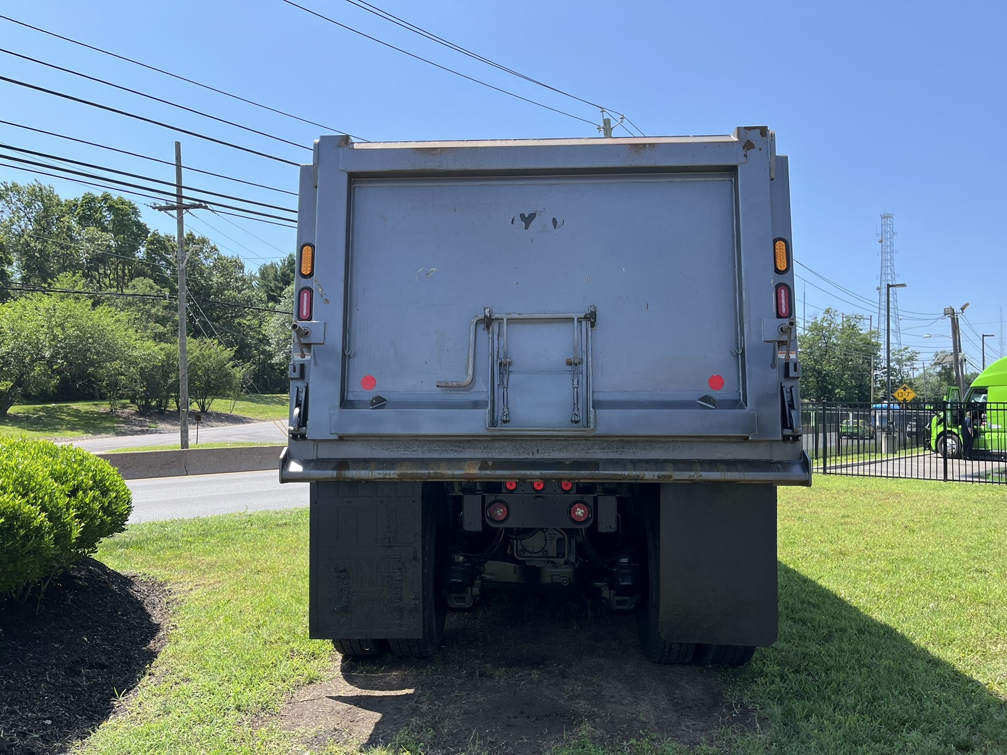2021 MACK GRANITE - image 5 of 6