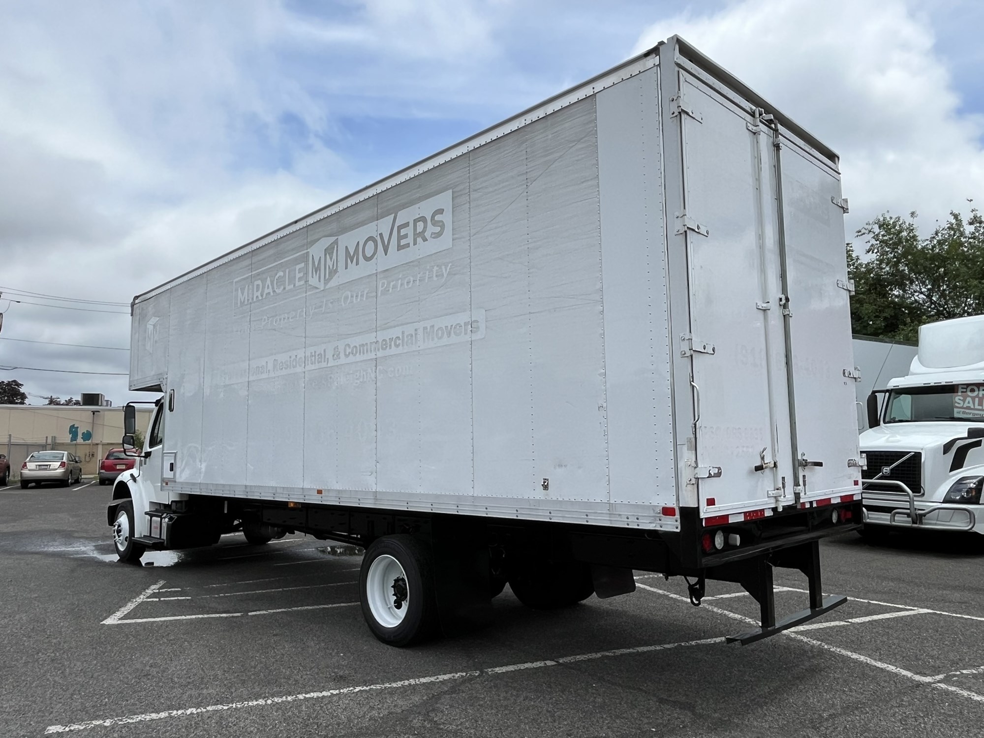 2019 Freightliner M2 - image 6 of 6