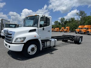 2018 HINO 338 1203049-01