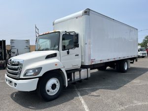 2015 HINO 268A 1213612-01