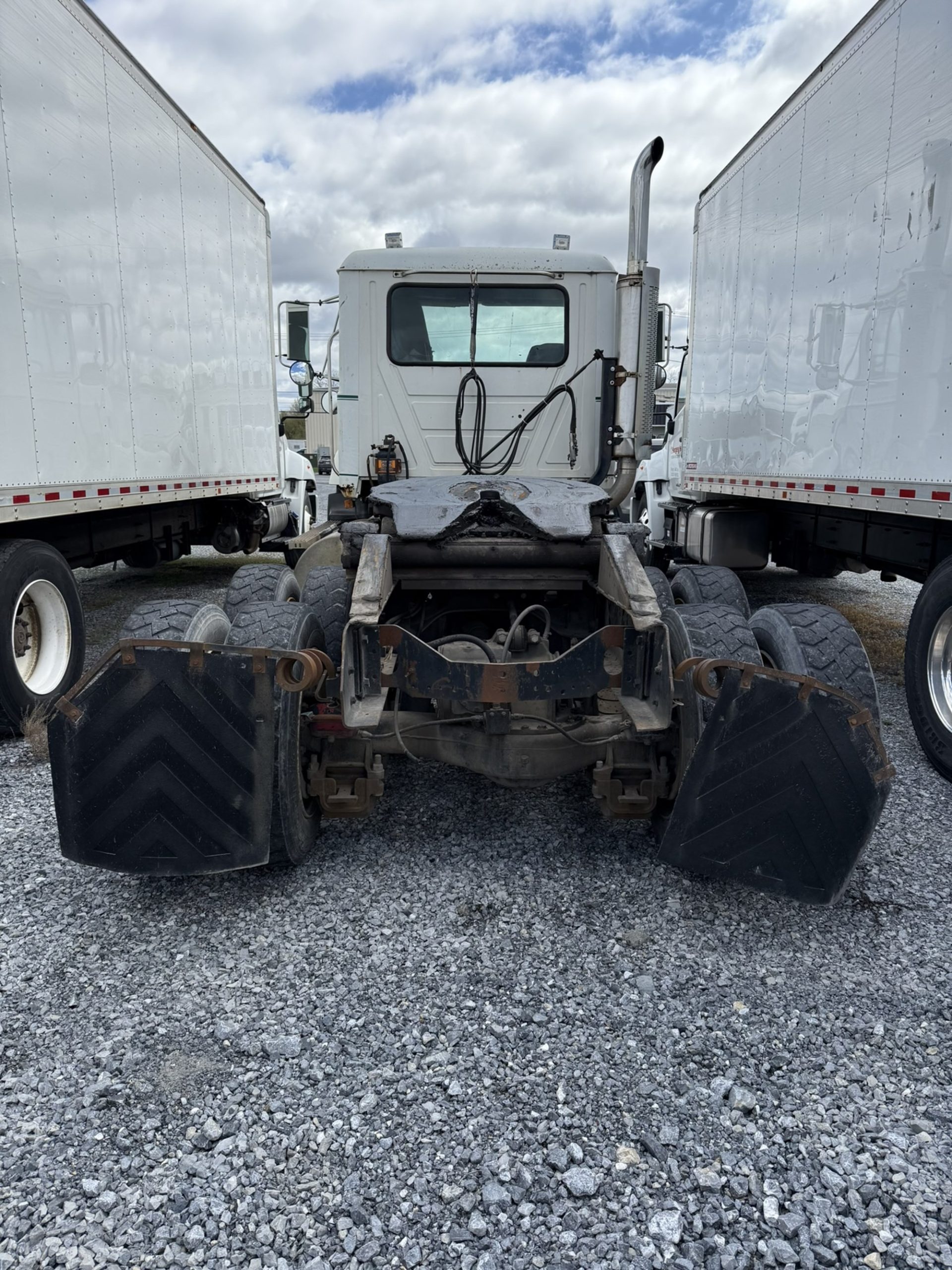 1990 MACK 600 - image 3 of 6