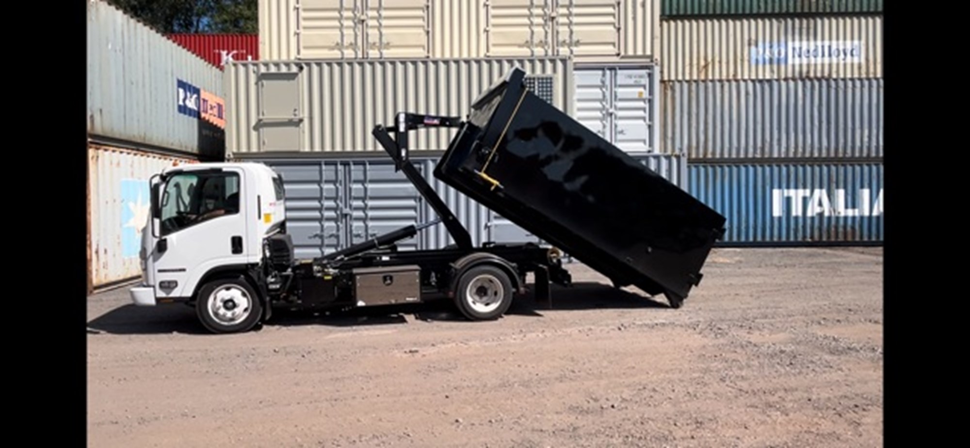 2024 ISUZU NPR HD GAS - image 2 of 5