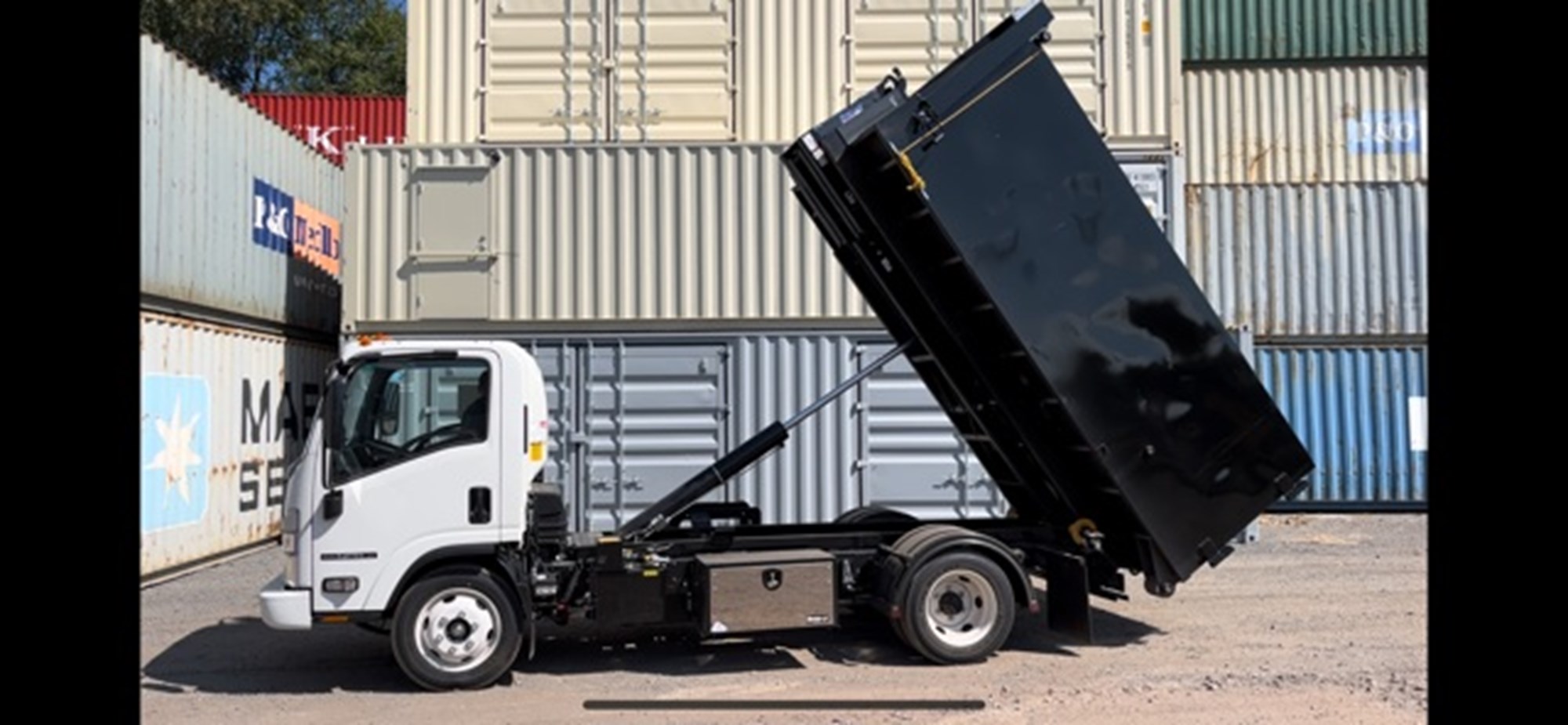 2024 ISUZU NPR HD GAS - image 3 of 5