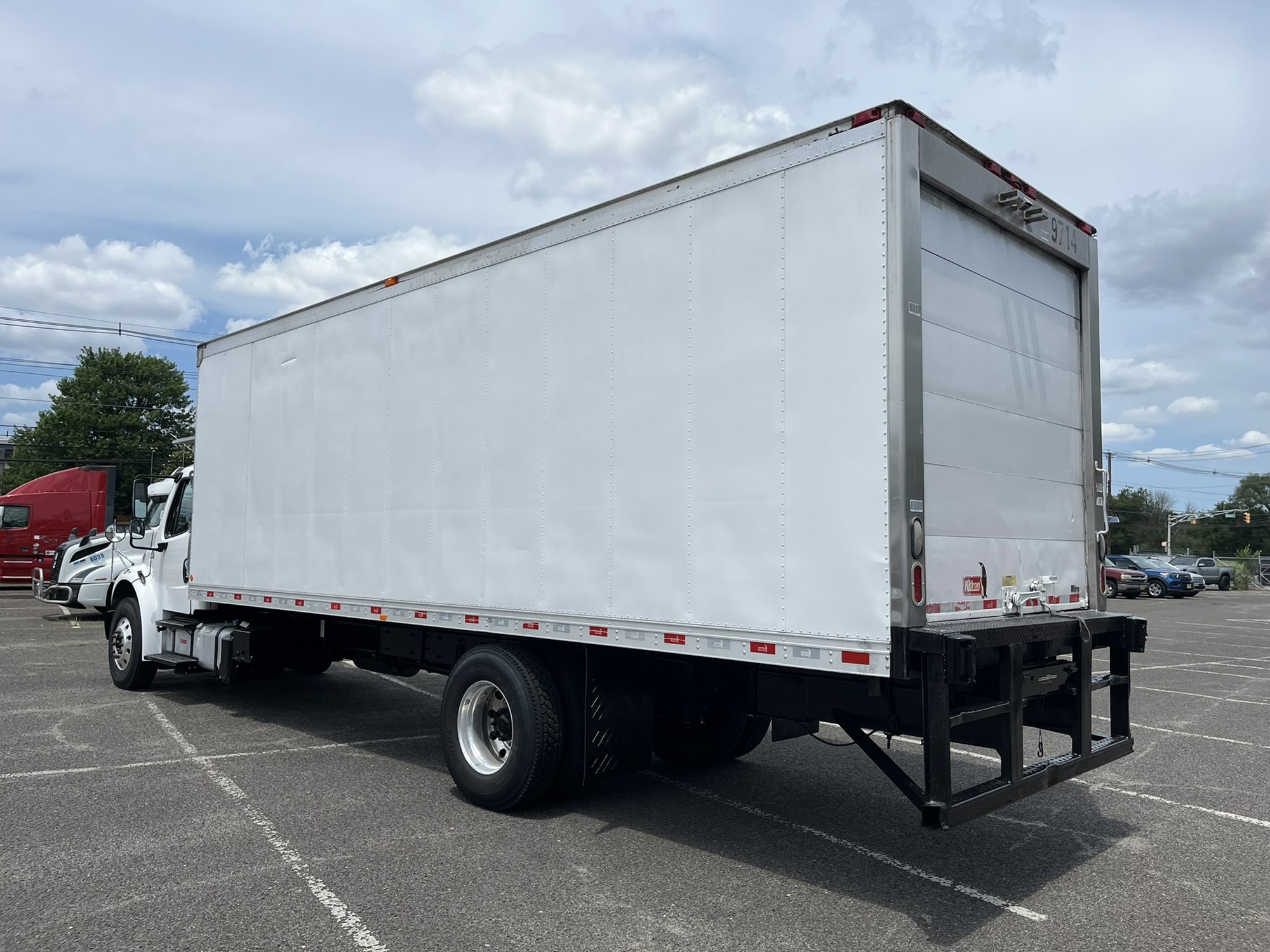 2017 Freightliner M2 - image 6 of 6