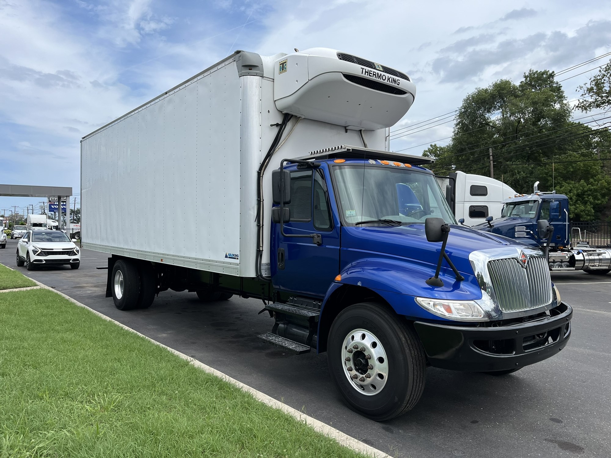 2018 International MA025 - image 3 of 6