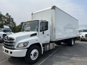 2017 HINO 268A 1000710-01