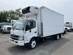 2019 HINO 195 1091038-01