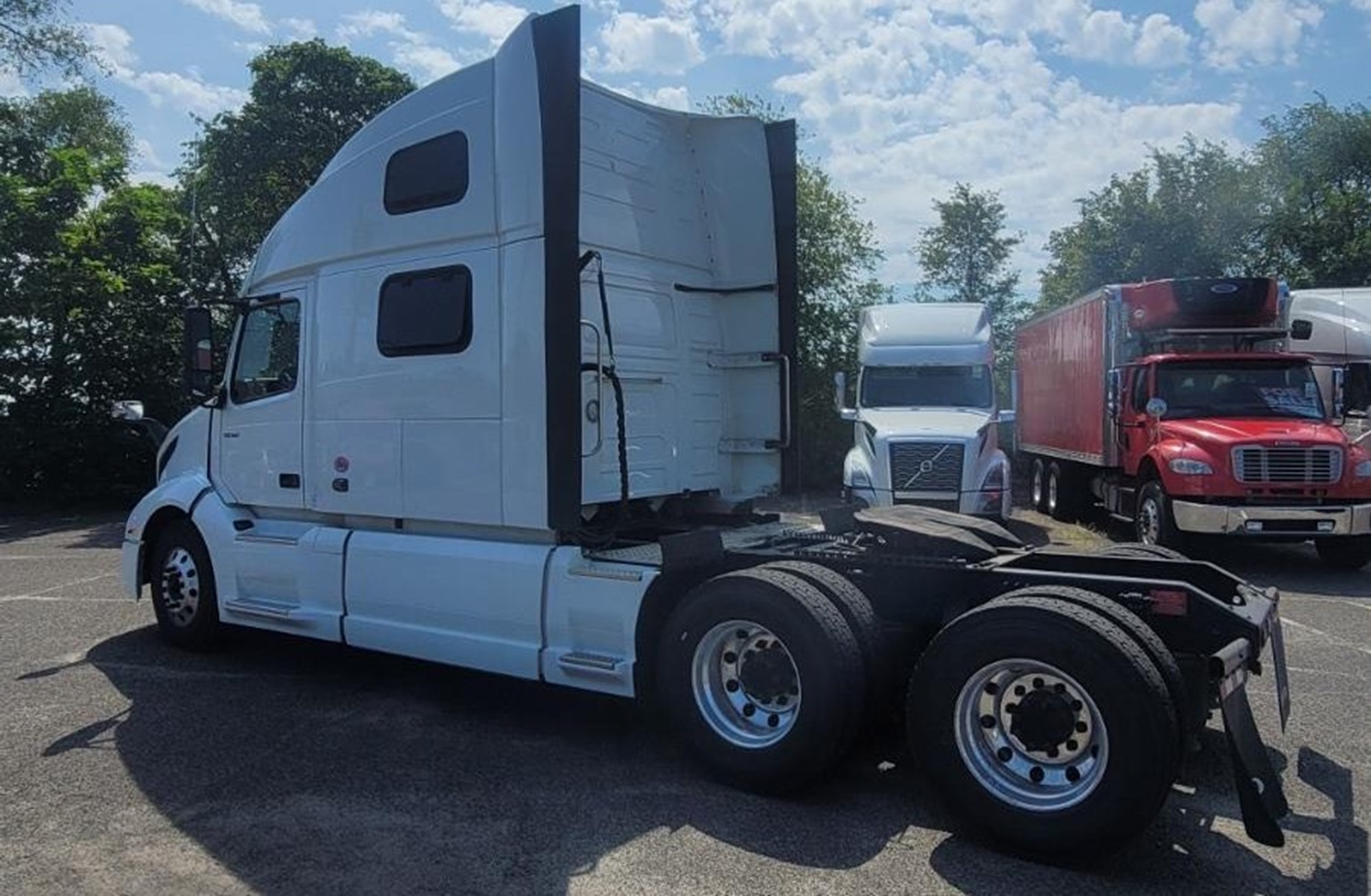 2024 VOLVO VNL860 - image 6 of 6