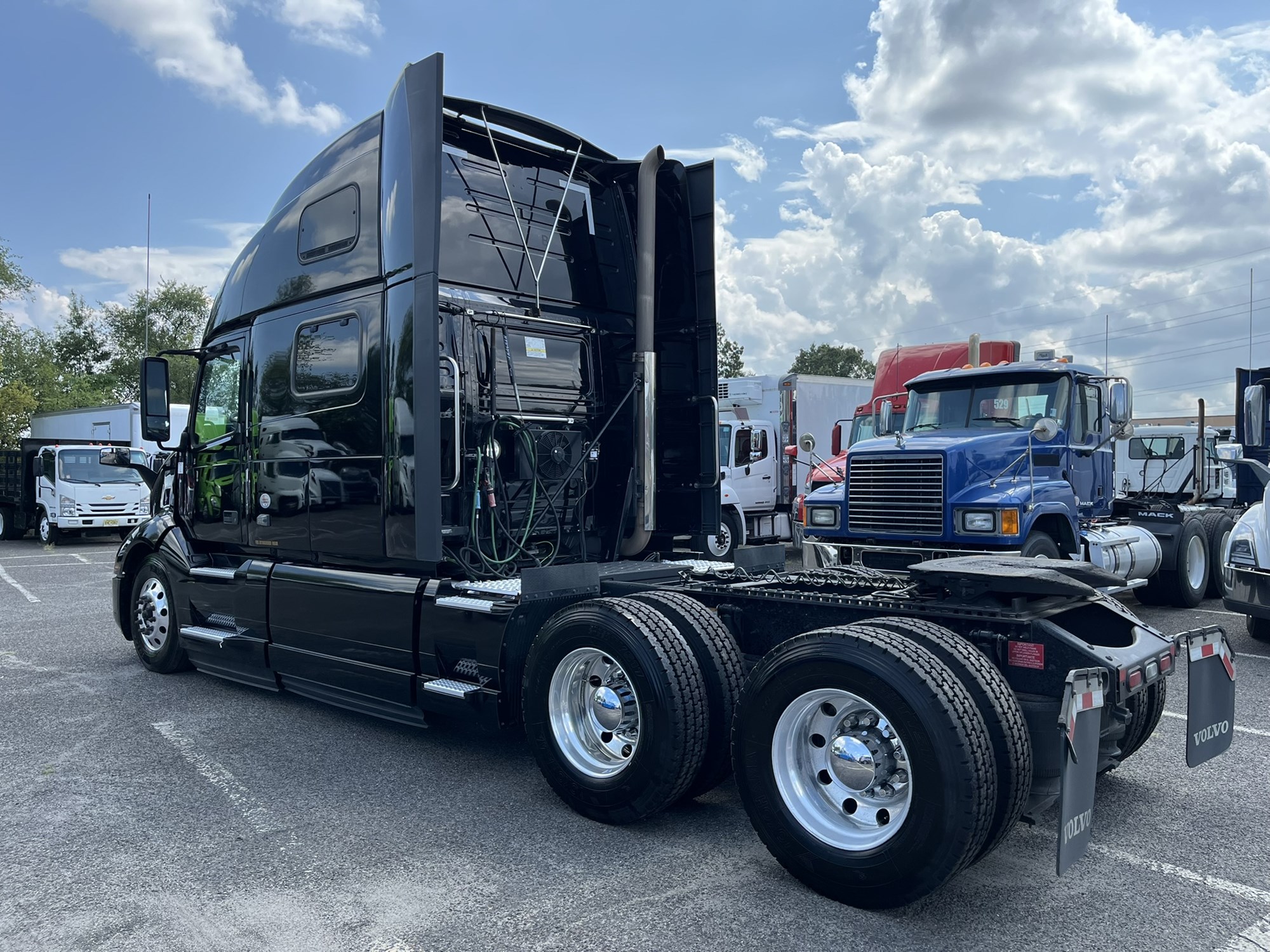 2024 VOLVO VNL860 - image 6 of 6
