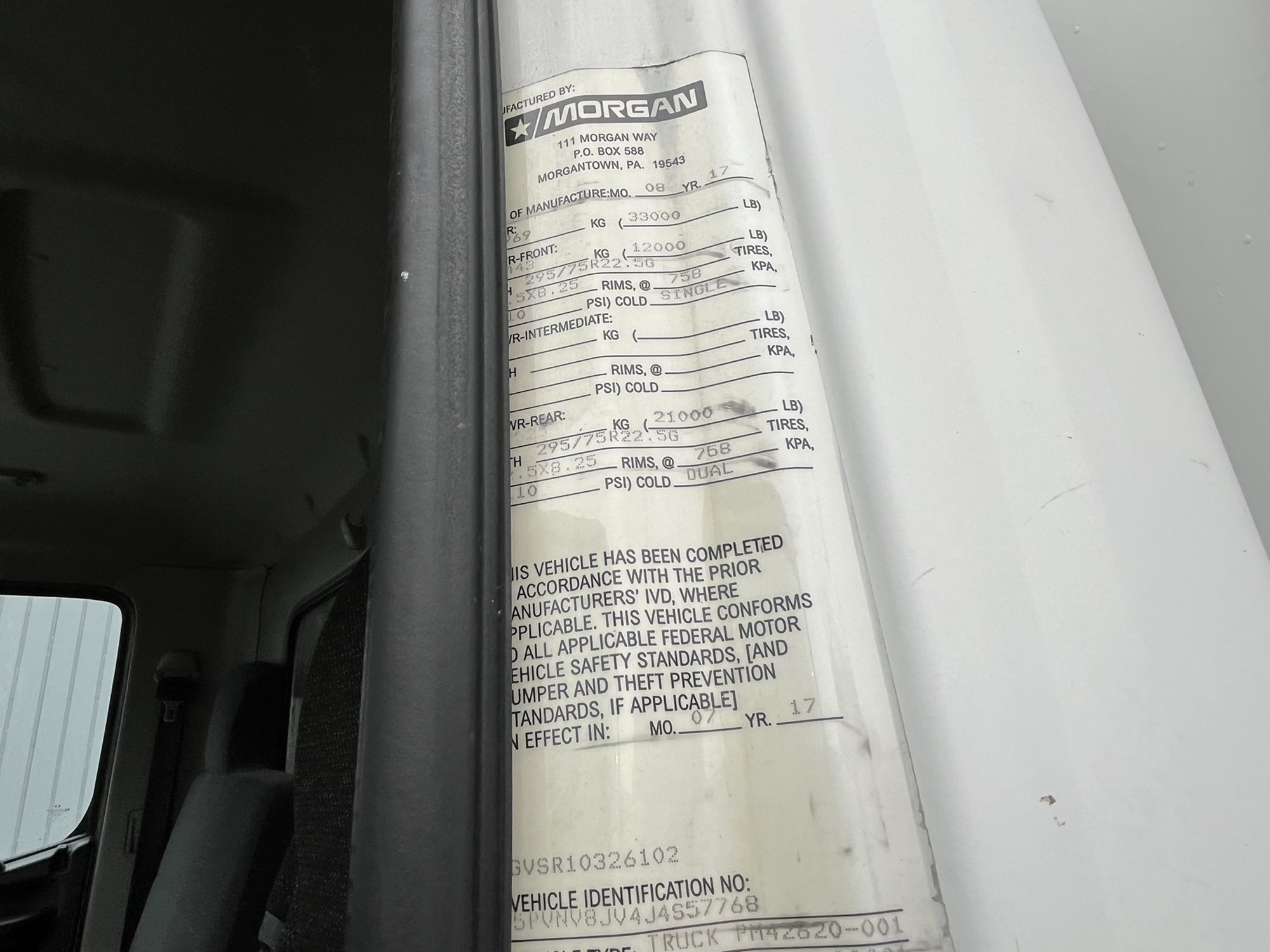 2018 HINO 338 - image 3 of 5
