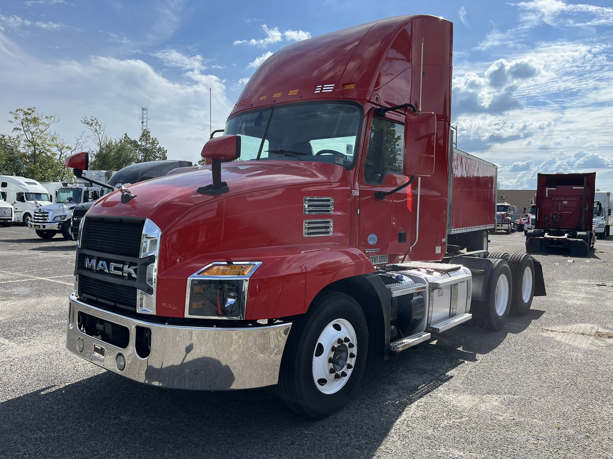 2020 MACK AN64T - image 1 of 6