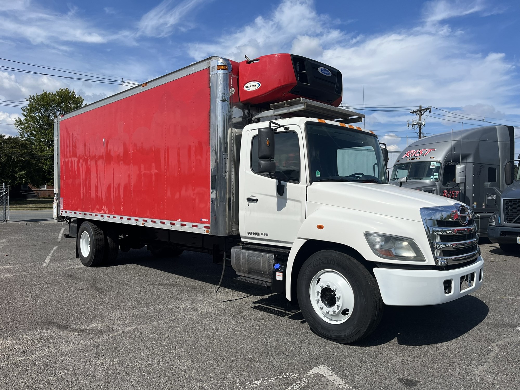 2015 HINO 338 - image 3 of 6