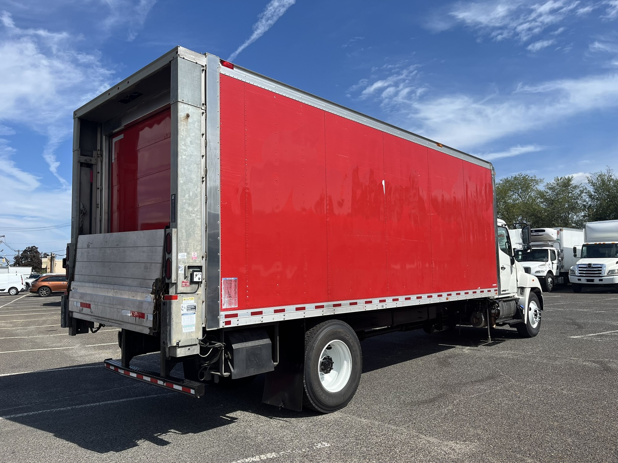 2015 HINO 338 - image 4 of 6