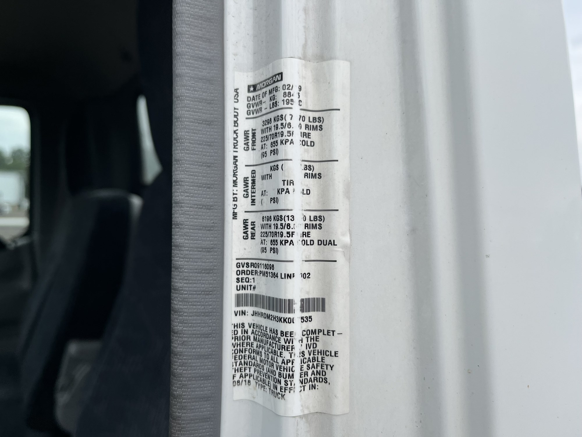 2019 HINO 195 - image 4 of 4