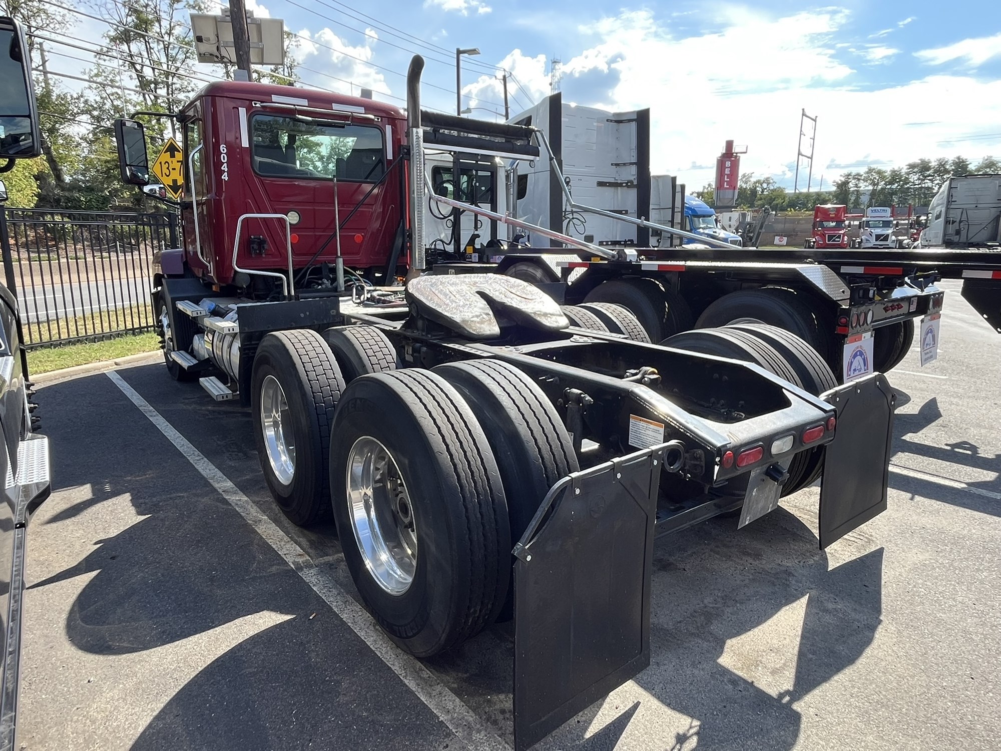 2020 MACK AN62T - image 6 of 6