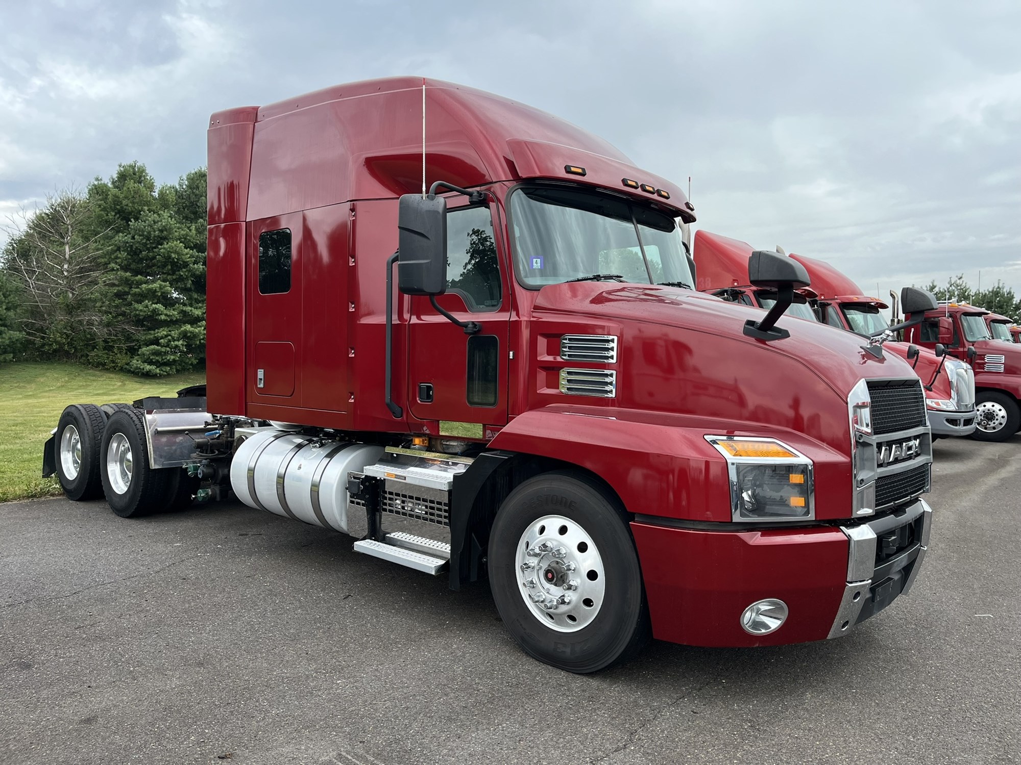 2020 MACK AN64T - image 3 of 6
